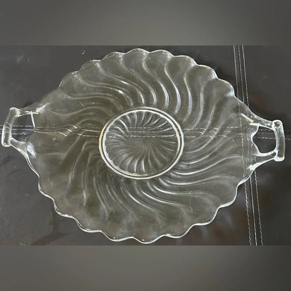 Elegant NEW Fosteria Swirl Cake Plate 10”